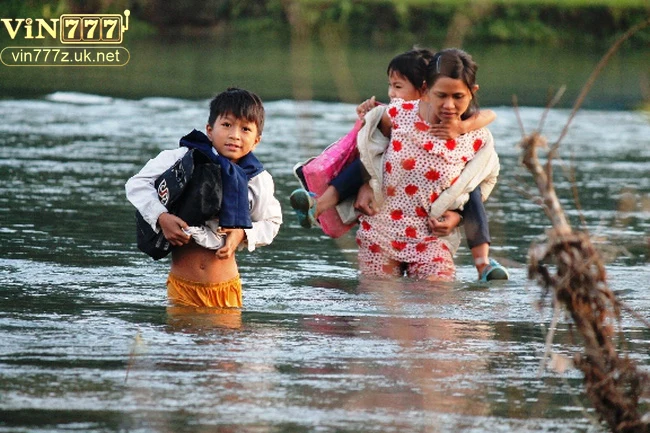 Ý nghĩa chung của giấc mơ lội sông